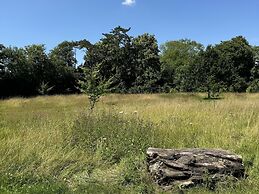 Hookwood Lodge London Gatwick