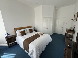 Hookwood Lodge London Gatwick
