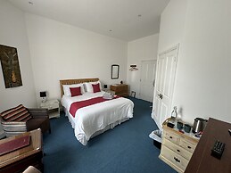 Hookwood Lodge London Gatwick