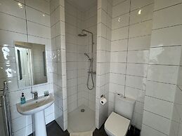 Hookwood Lodge London Gatwick