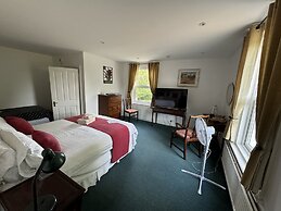 Hookwood Lodge London Gatwick
