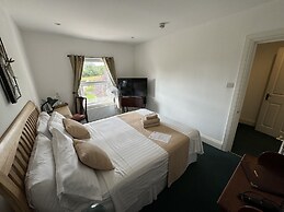 Hookwood Lodge London Gatwick