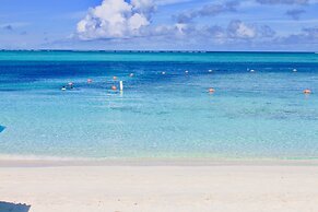 Beachfront at Windsong on the Reef