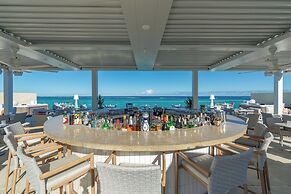 Beachfront at Windsong on the Reef