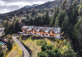 El Bosque by DOT Tradition