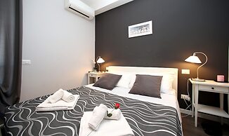 A 2 Passi dai Musei Guest House