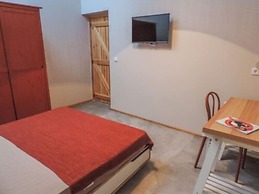 Liv Inn Guest House