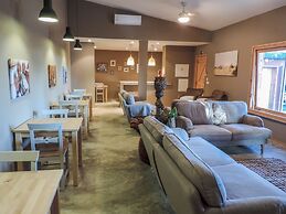 Liv Inn Guest House