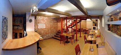 Cybulskiego Guest Rooms