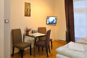 Cybulskiego Guest Rooms
