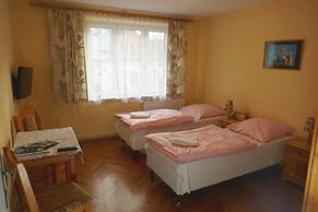 Cybulskiego Guest Rooms