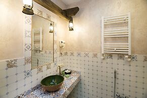 Old Side Boutique Hotel