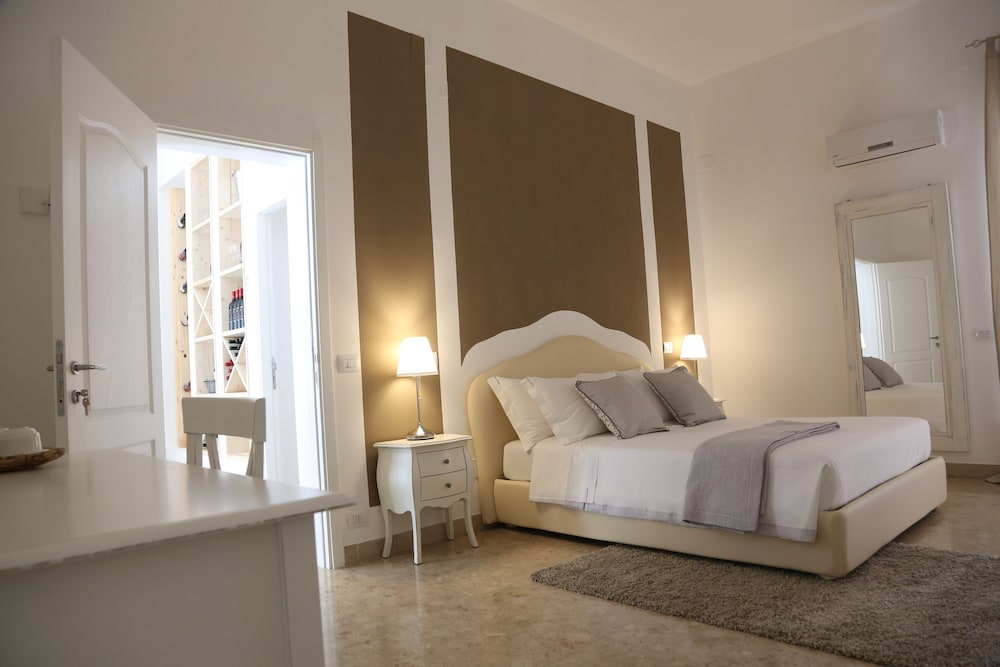 Dimi House
