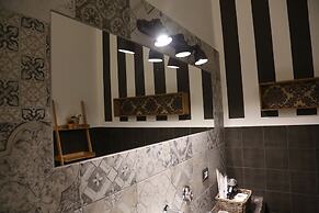 Dimi House