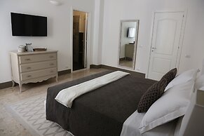 Dimi House