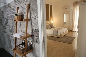 Dimi House