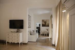 Dimi House