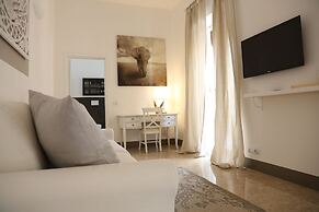 Dimi House