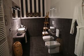Dimi House