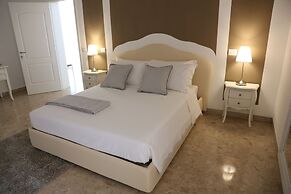 Dimi House