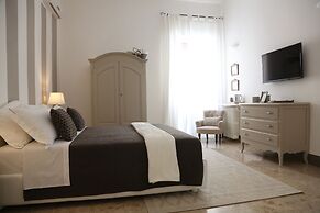 Dimi House