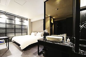 Masan Almond Hotel