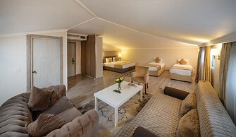 Orya Hotel