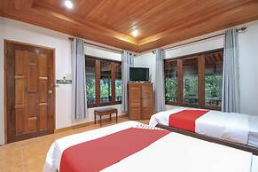 OYO 75353 Loy Chalet Resort