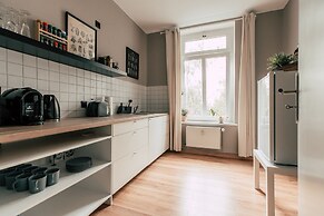 Luga Homes – Stadthaus