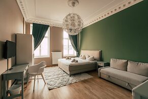 Luga Homes – Stadthaus
