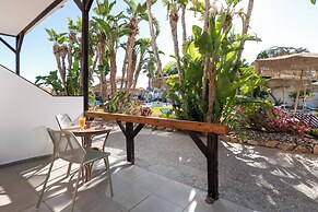 Aquarius Beach Hotel