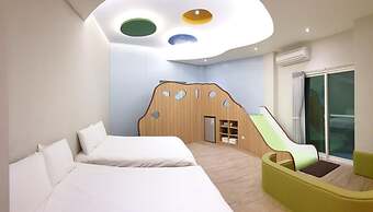 Happiness Yes Inn
