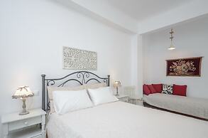 Naxos Center Houses