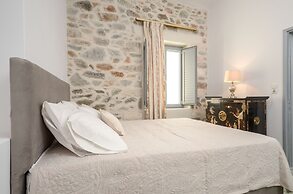Naxos Center Houses