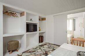 Naxos Center Houses