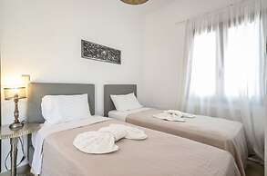 Naxos Center Houses