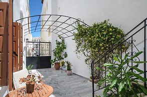 Naxos Center Houses