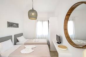 Naxos Center Houses