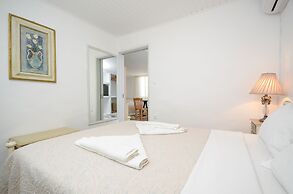 Naxos Center Houses
