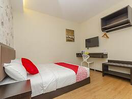 OYO 1214 Oro Hotel