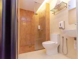 OYO 1214 Oro Hotel