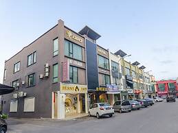 OYO 1214 Oro Hotel