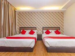 OYO 1214 Oro Hotel