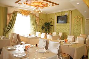 Hotel Lotos
