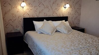 Guest House Avrora