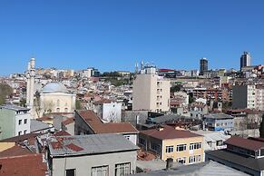 Beyoglu Huzur Hotel