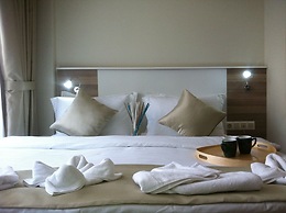 Bayrambey Otel