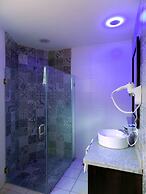 MON Hotel Boutique