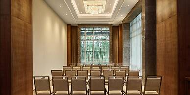 HUALUXE Ningbo Harbor City by IHG
