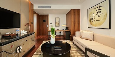 HUALUXE Ningbo Harbor City by IHG